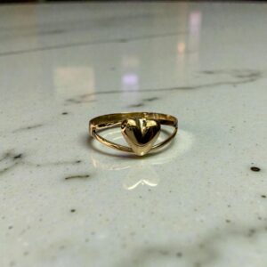 Anillo Corazón oro 18K juvenil