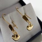 Aros Colgantes Corazon Con Movimiento 1.8 Gr De Oro 18K