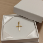 Cruz 0,7 Gr 18K