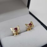 Aros Mariposa 0,7 Gr Oro 18K Rubi