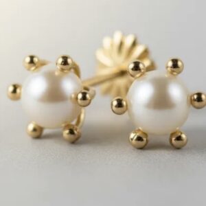 Aros Perlas Cultivadas 6mm 18K 2.6 Gr Modelo Pistilo