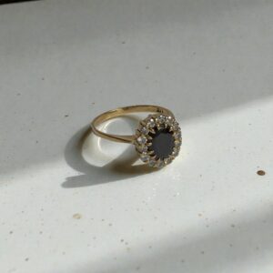 Anillo Roseta Onix Oro 18k