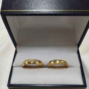 Argollas Facetadas 5 Gr 5mm Modelo Ola El Par 18K