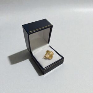 Anillo Flor Facetada Oro 18k