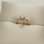 Anillo Perla Cultivada 5mm 18K 2.4 Gr